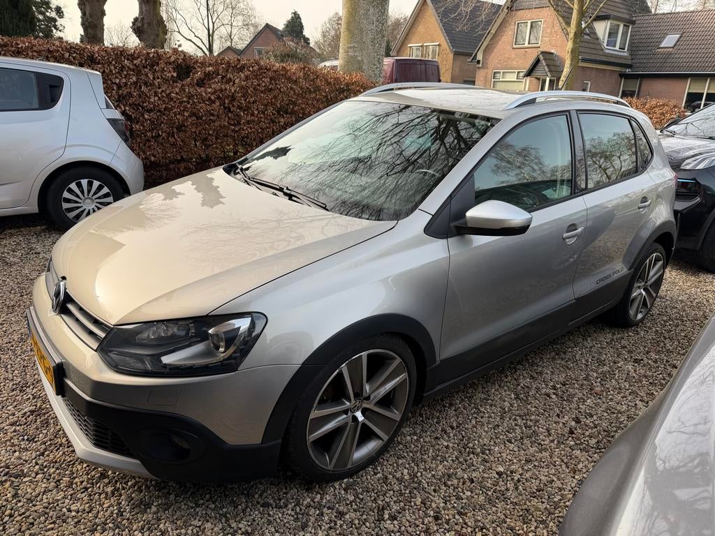 Volkswagen Polo 1.2 TSI 77KW 2011 Beige, Auto's, Voorwielaandrijving, 40 €/maand, Beige, Origineel Nederlands