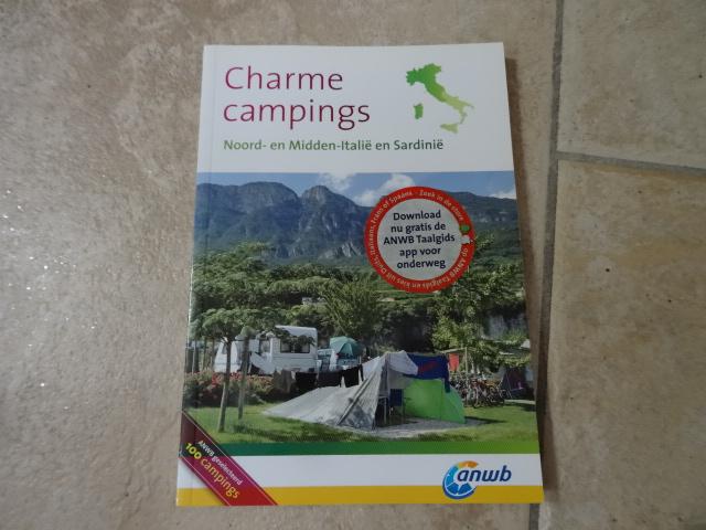 Charme campings Noord en Midden Italie en Sardinie, Boeken, Reisgidsen, Overige merken, Europa, Ophalen of Verzenden, Zo goed als nieuw