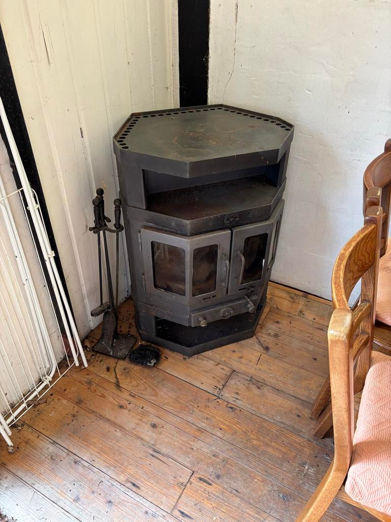 Barbas Houtkachel - Compacte en efficiënte warmtebron, Ophalen, Gebruikt, Vrijstaande haard, Houthaard