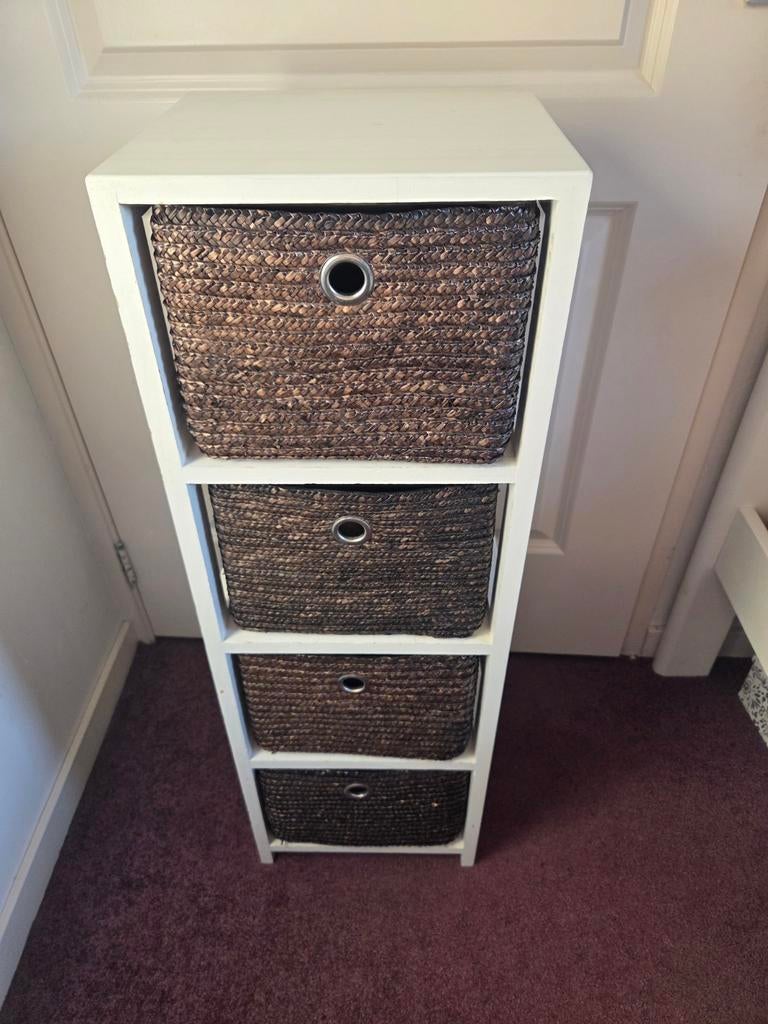 Witte kast met 4 rieten manden, Huis en Inrichting, Ophalen, Minder dan 50 cm, Gebruikt, Overige materialen