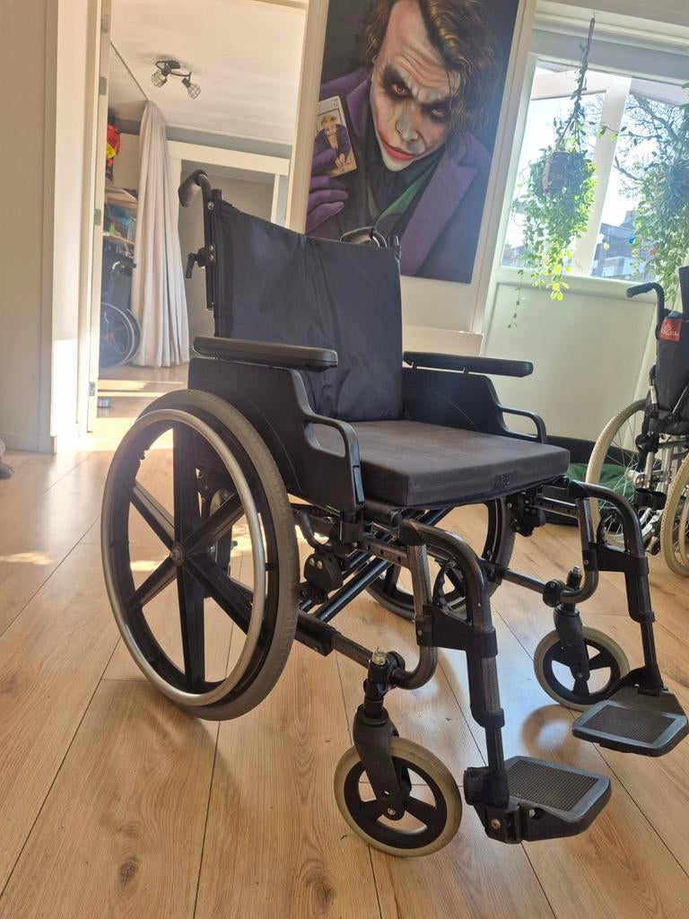 Quickie lichtgewicht vouwrolstoel, Ophalen of Verzenden, Zo goed als nieuw, Duwrolstoel