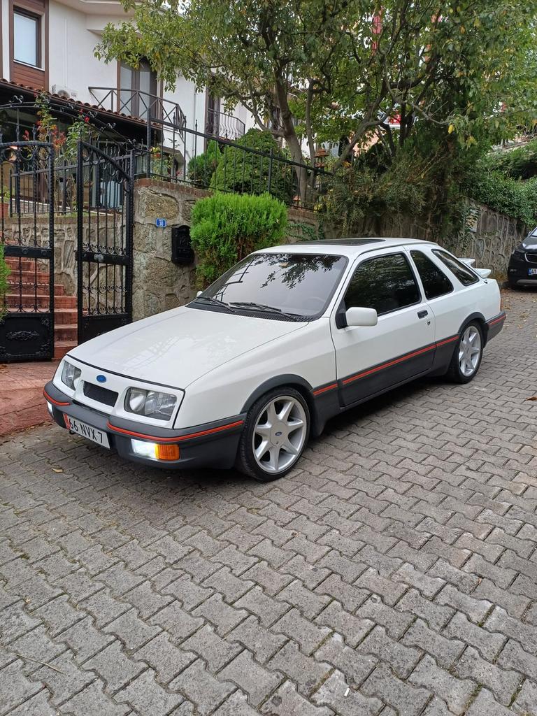 Ford Sierra 2.8 I XR4 Levenslang binnen gestaan uitmuntend!, 1350 kg, Wit, Bedrijf, Handgeschakeld