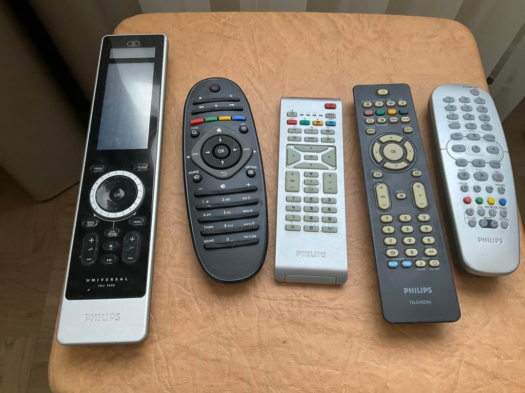 🔥 Diverse Philips LCD televisie afstandsbedieningen 🔥, Ophalen of Verzenden, Zo goed als nieuw, Tv