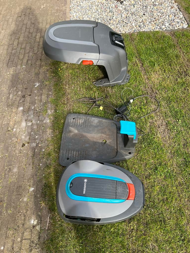 Gardena Smart Sileno city robotmaaier/modem en oplaadpunt, Tuin en Terras, Robotmaaiers, Ophalen, Gebruikt, 20 tot 25 cm, Bestuurbaar via app