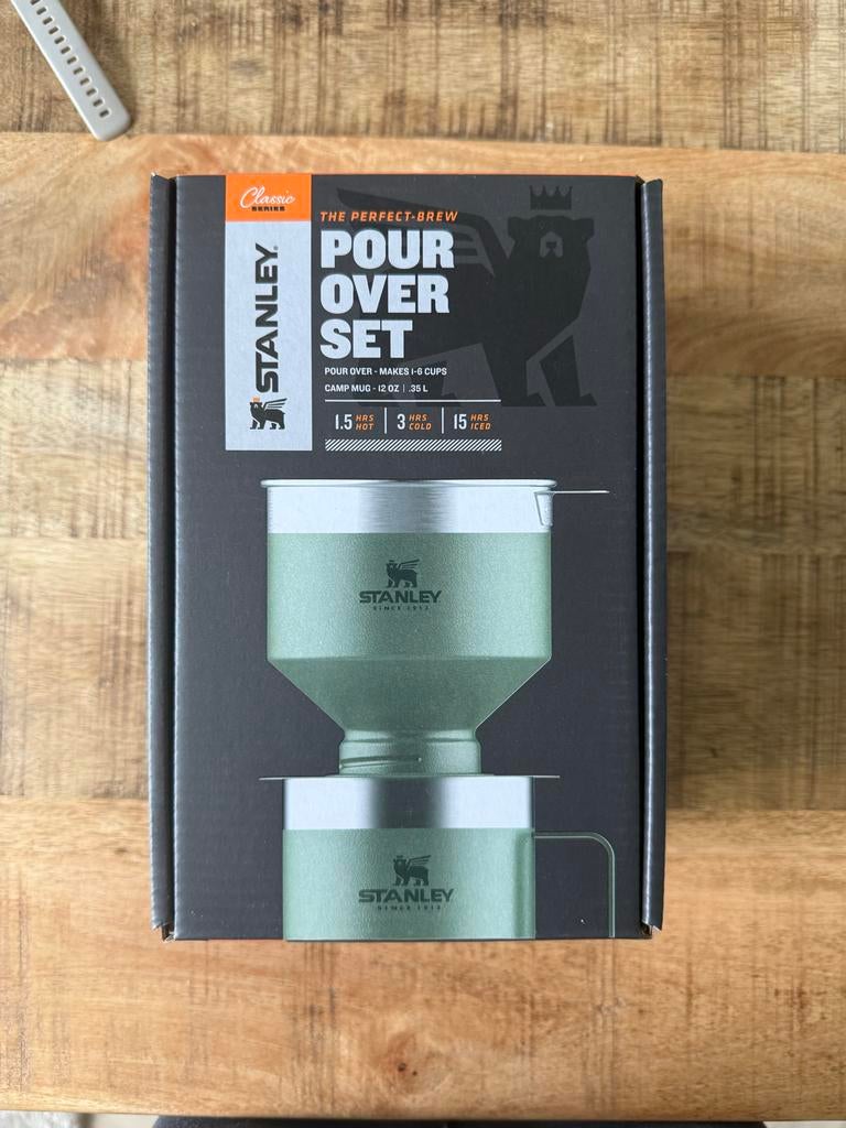 Stanley Pour Over Set (mok + filter), Caravans en Kamperen, Kampeeraccessoires, Ophalen of Verzenden, Nieuw