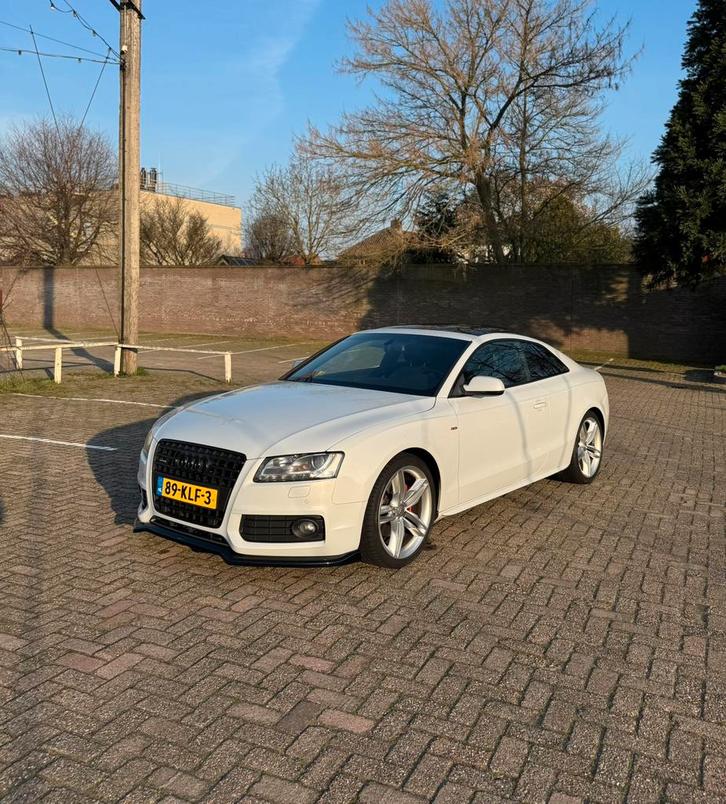 Audi A5 3.2 FSI Coupe Quattro 2010 Grijs, Auto's, Audi, Particulier, A5, 4x4, ABS, Achteruitrijcamera, Adaptieve lichten, Airbags
