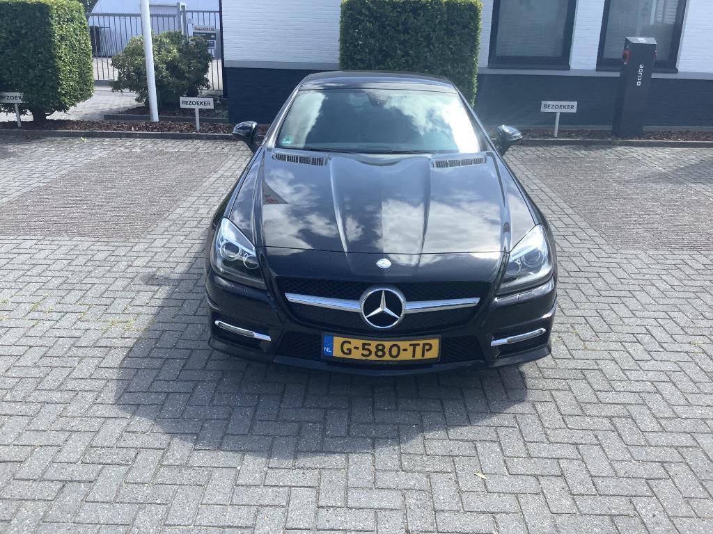 Mercedes-Benz SLK 250 AMG Bouwjaar 2011 Zwart Km 123000, Auto's, Mercedes-Benz, Automaat, 4 cilinders, Cabriolet, Zwart