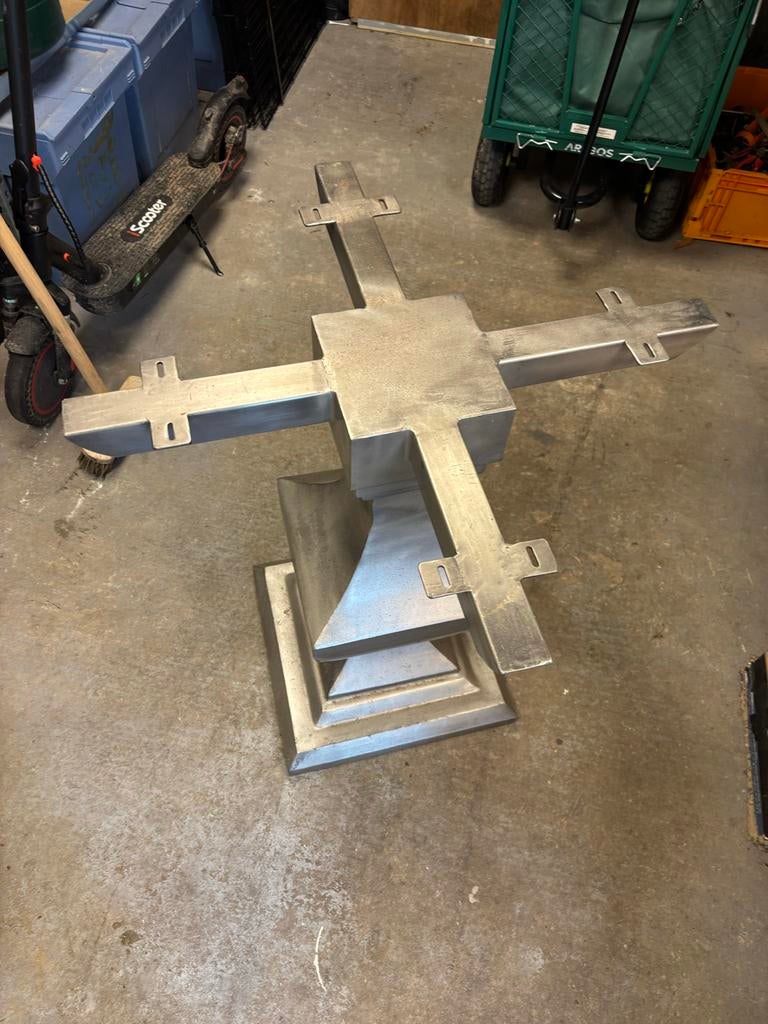 Metalen tafelpoot, Ophalen, Tafelpoot, Gebruikt, 50 tot 100 cm