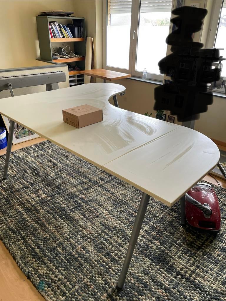 Bureau en ladekast gratis, Ophalen, Zo goed als nieuw