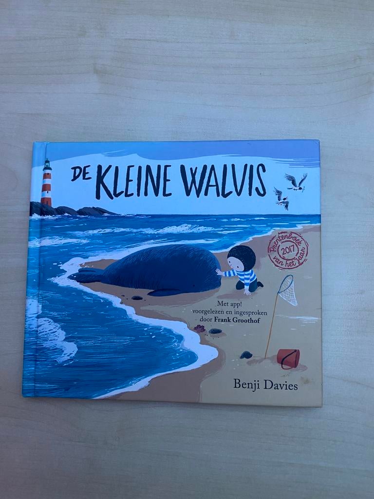 Voorleesboek De Kleine Walvis - Benji Davies, Boeken, Ophalen of Verzenden, Gelezen, 2 tot 3 jaar