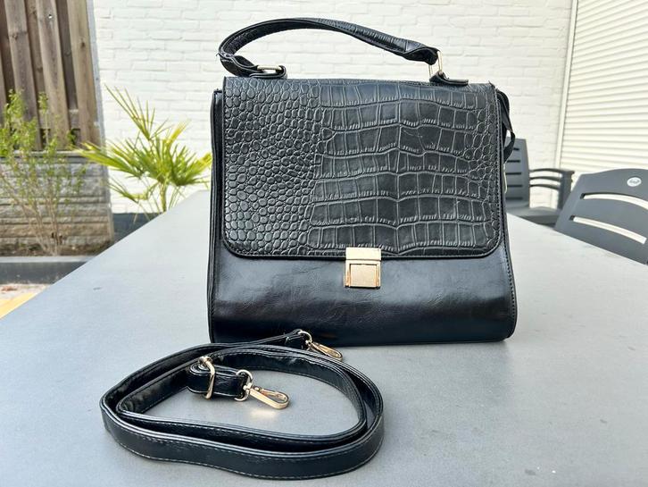 Klassieke Yewang damestas met crocoprint, Sieraden, Tassen en Uiterlijk, Tassen | Damestassen, Zo goed als nieuw, Handtas, Zwart