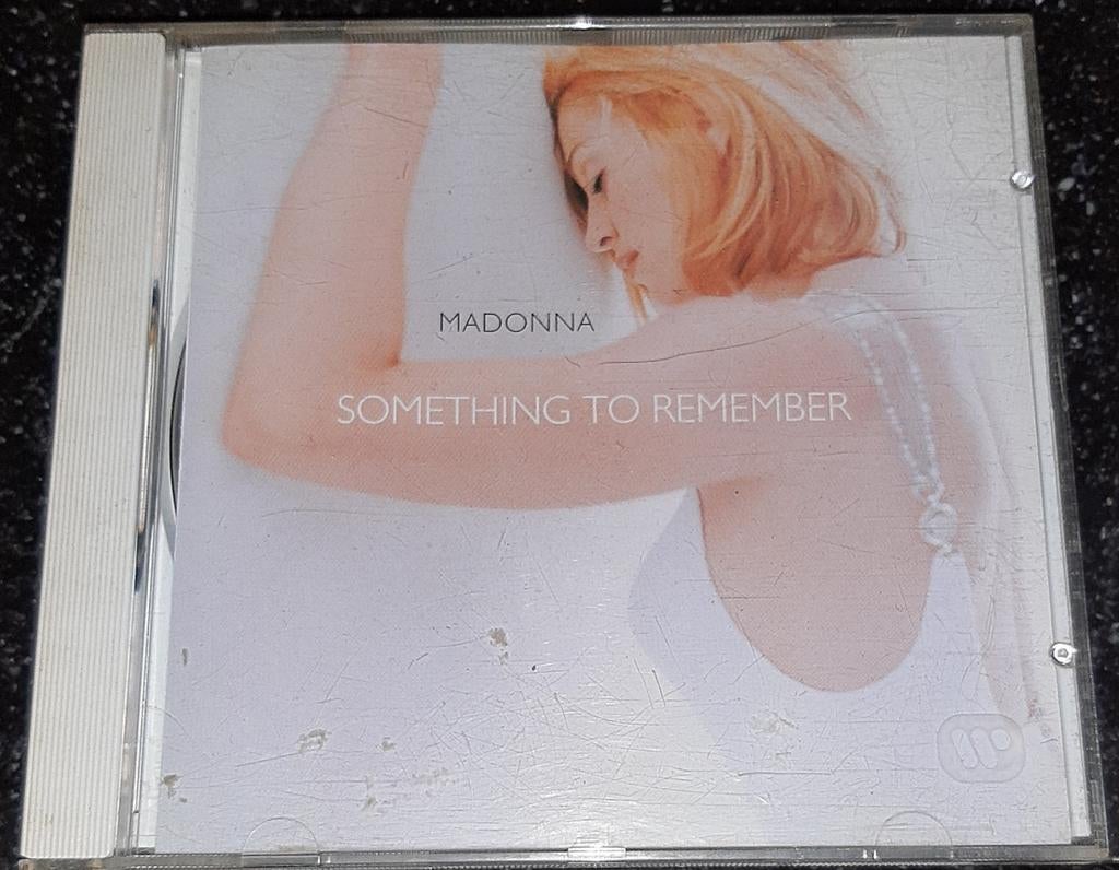 Madonna something to remember, Ophalen of Verzenden, Zo goed als nieuw