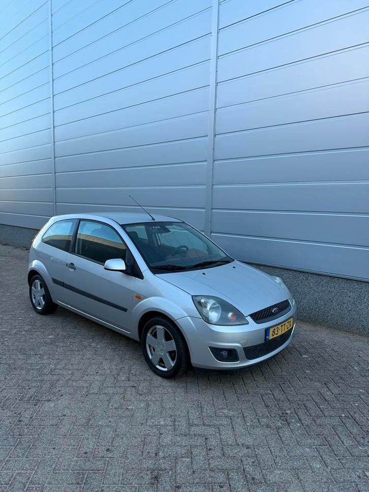 Ford Fiësta 1.3 8V 3DR 2007 Grijs, Auto's, Ford, Bedrijf, Fiësta, Benzine, C, Hatchback, Handgeschakeld, Origineel Nederlands