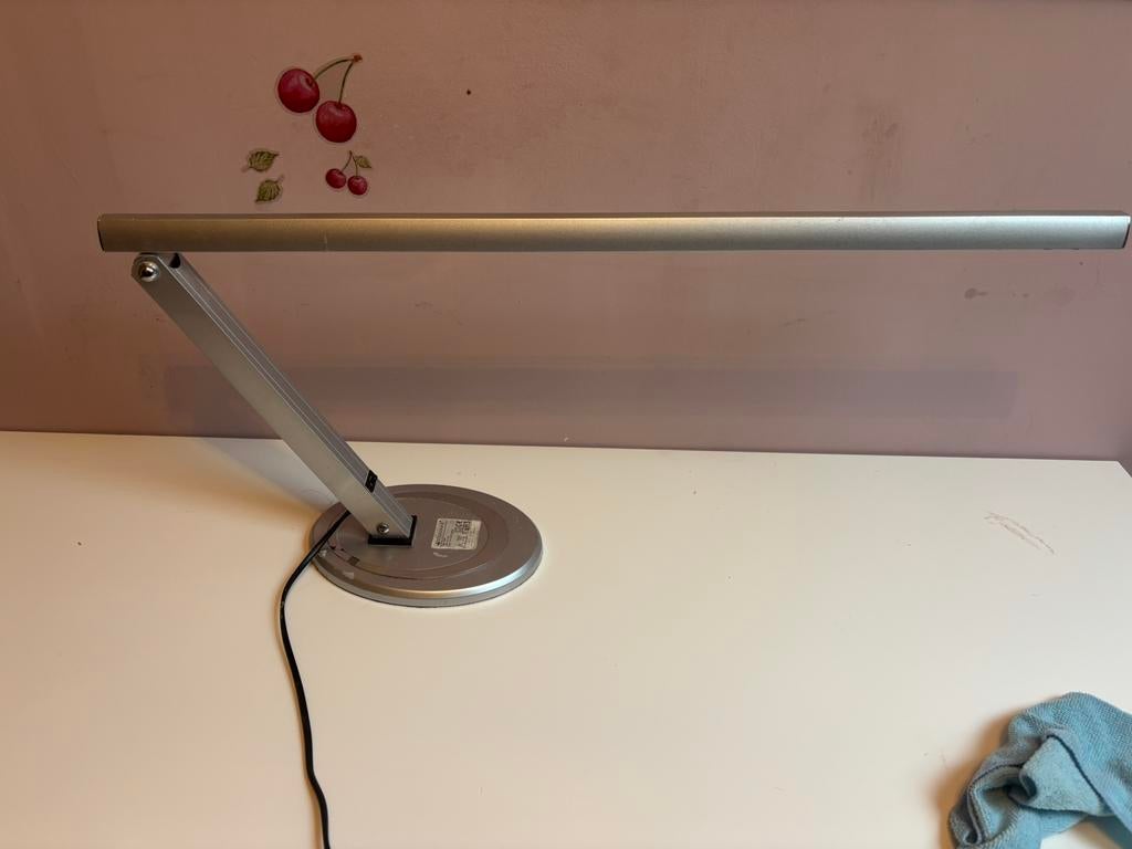 Bureaulamp/nagel lamp, Ophalen, Zo goed als nieuw
