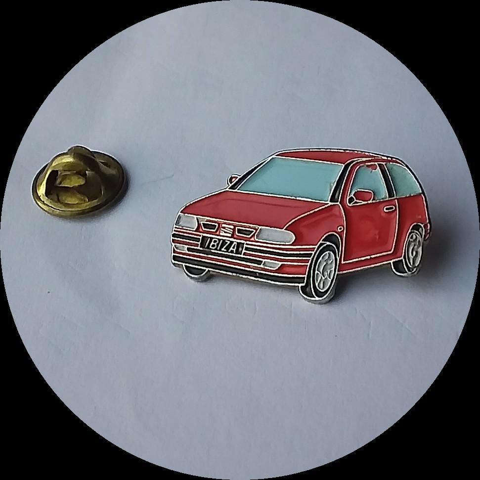 SEAT IBIZA pin, Ophalen of Verzenden, Zo goed als nieuw, Transport, Speldje of Pin