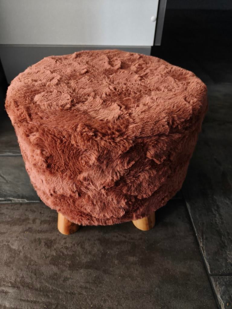 Voetenbankje, laag krukje, Minder dan 50 cm, 50 tot 75 cm, Ophalen of Verzenden, Zo goed als nieuw