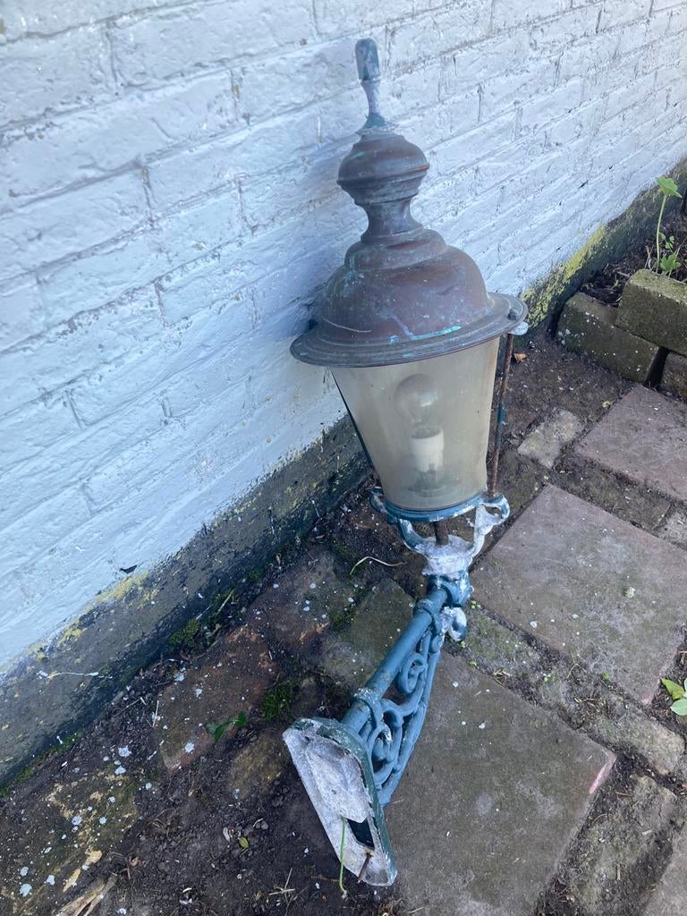 Grote oude buitenlamp, stallamp, kastelenlamp. Vintage, Ophalen, Overige materialen, Gebruikt, Wandlamp