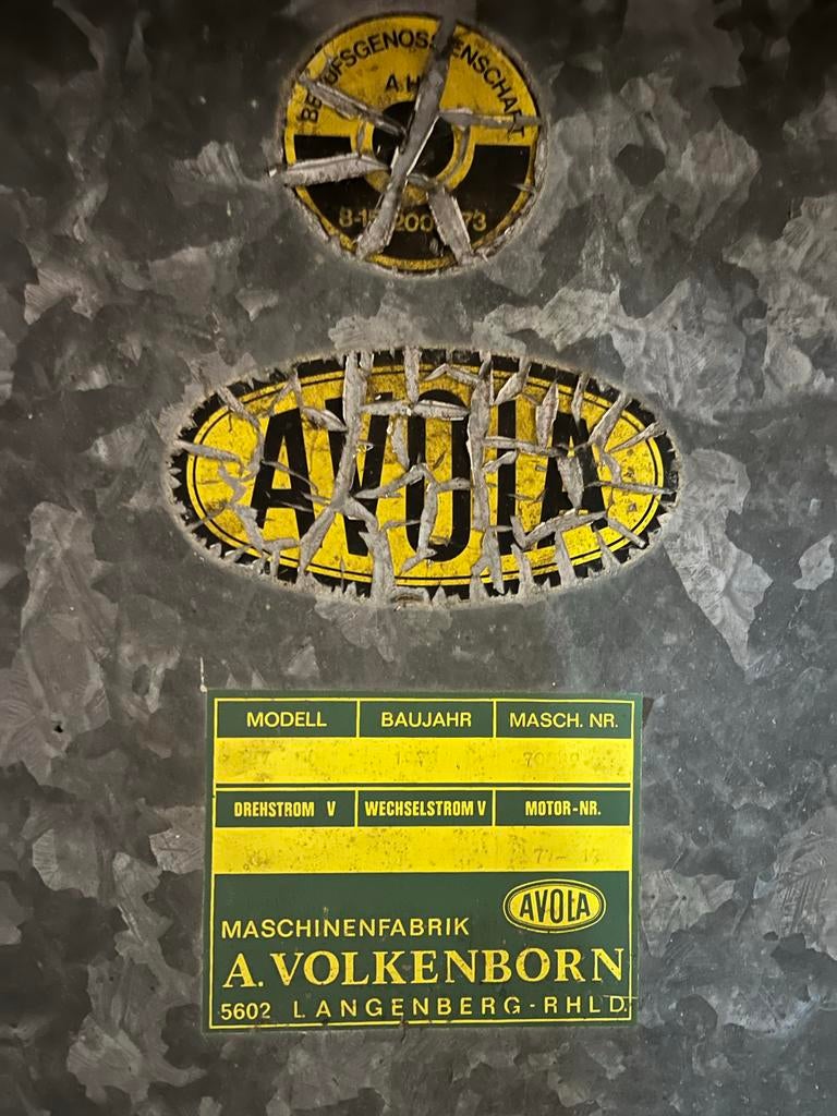 AVOLA Cirkelzaag - Robuuste Industriële Kwaliteit, Ophalen, Gebruikt, Cirkelzaag, 70 mm of meer