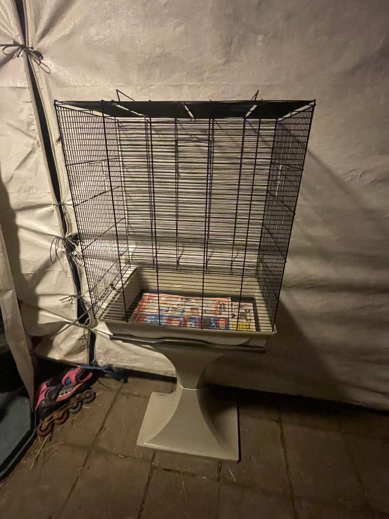 Vogelkooi met standaard, Ophalen, Gebruikt, Metaal, Vogelkooi