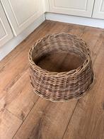 Kerstboom mand/rok riet, Diversen, Kerst, Ophalen, Zo goed als nieuw