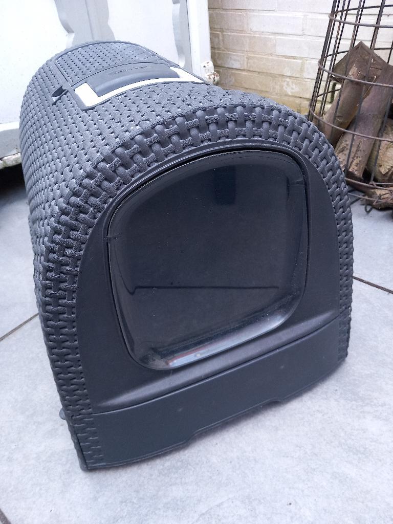 kattebak Curver, Ophalen, Gebruikt, Gesloten