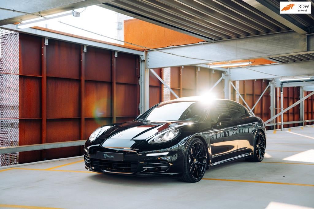 Porsche Panamera 4S 3.0 V6 TwinTurbo 420pk l ACC l Schuifdak, Auto's, Porsche, Automaat, Gebruikt, 4 stoelen, Bedrijf