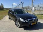 Mercedes E-klasse Estate 220 CDI Avantgarde Dist, Auto's, Automaat, Euro 5, Achterwielaandrijving, Gebruikt
