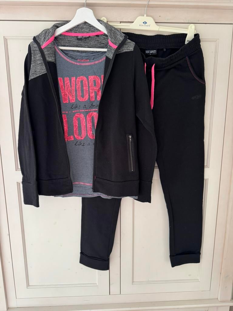 Dames sportkleding zwart maat S/L, Kleding | Dames, Sportkleding, Zwart, Maat 42/44 (L), Ophalen of Verzenden, Fitness of Aerobics