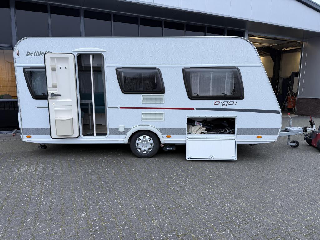 Dethleffs C'Go 475 EL 2 Aparte bedden + Zit + WC 1040KG Leeg, Caravans en Kamperen, Caravans, Lengtebed, Bedrijf, Tot en met 4