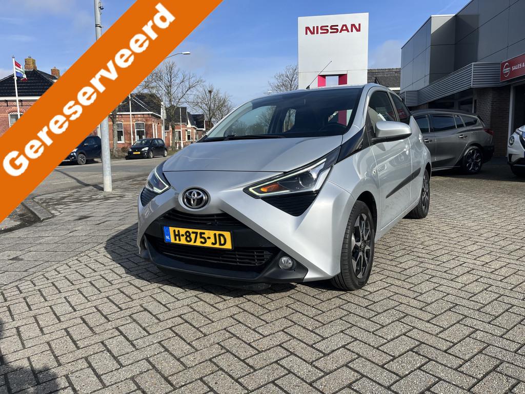 Toyota Aygo 1.0 VVT-i x-play AUTOMAAT (bj 2019), Gebruikt, Euro 6, LED verlichting, 4 stoelen