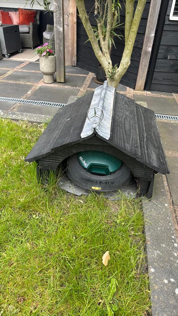 huisje / hokje  voor robotmaaier 🌸🌸🌸, Tuin en Terras, Robotmaaiers, Verzenden, Meer dan 25 cm