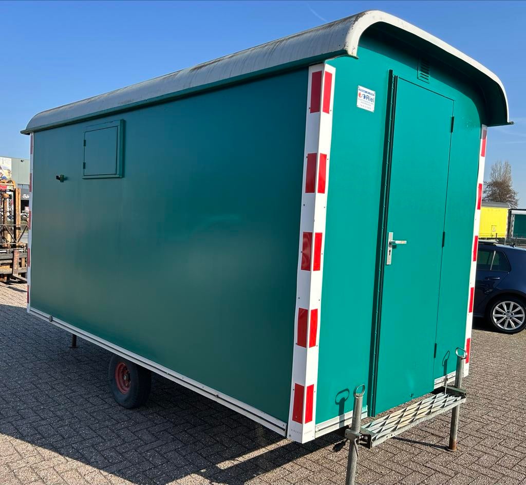 Langzaam verkeer toilet sanitair wagen urinoir schaftwagen, Ophalen