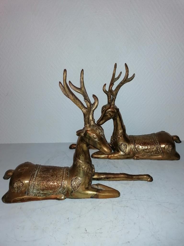 Pair antique bronze deers, Verzenden