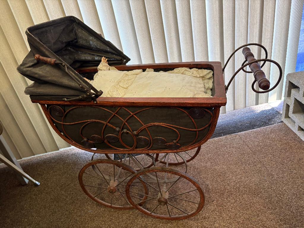 Poppenkinderwagen, Ophalen