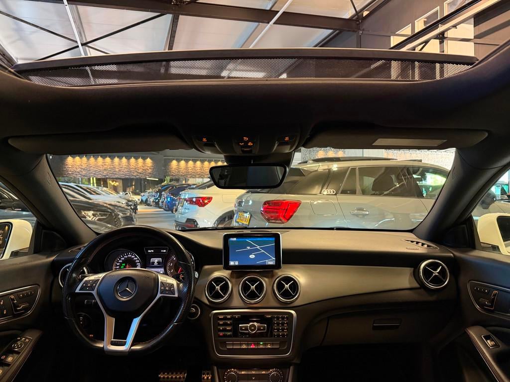 Mercedes-Benz CLA-klasse 200 AMG|PANORAMA|MEMORY, Auto's, Mercedes-Benz, Gebruikt, Euro 6, 715 kg, Wit