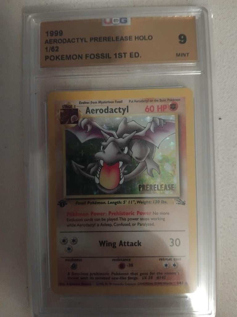 Aerodactyl Holo 1999 Pokémon Fossil. UCCG, Ophalen of Verzenden, Zo goed als nieuw, Losse kaart, Foil