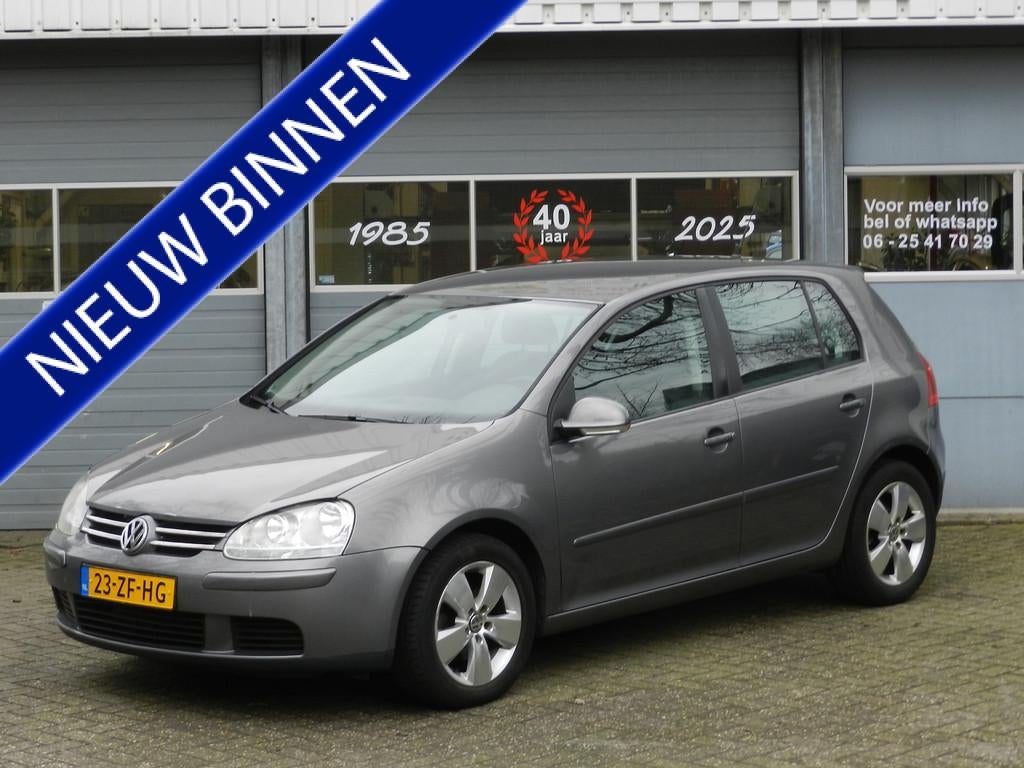Volkswagen Golf 1.6 5Deurs Optive 4 Airco Navi LMV Isofix Me, Voorwielaandrijving, Gebruikt, 4 cilinders, 620 kg