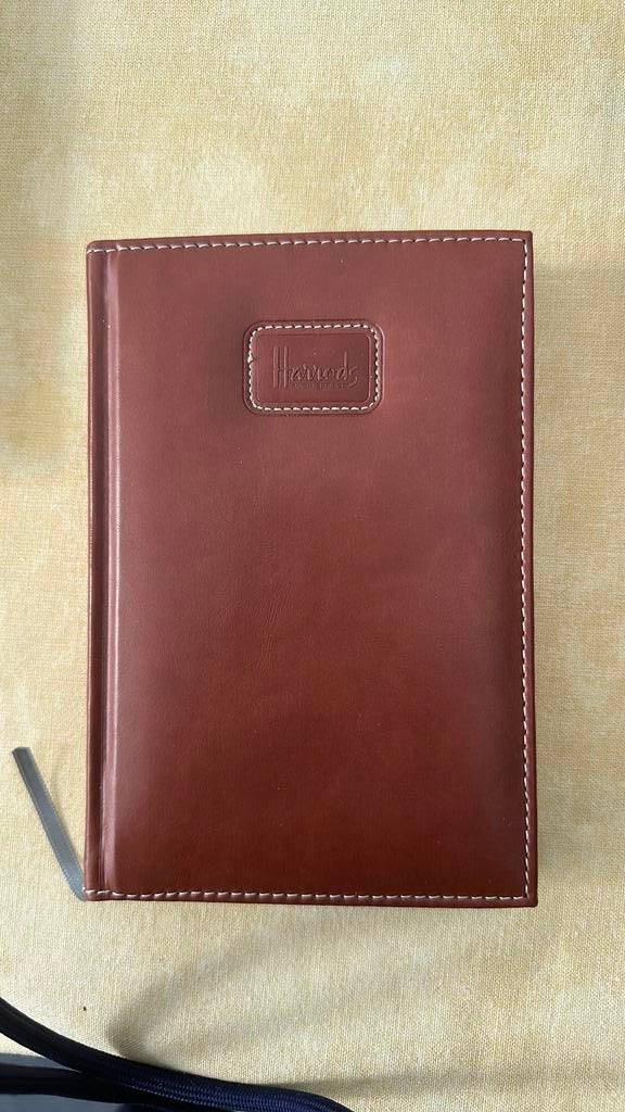 Prachtige leren notitieboek van Harrods 17,5 cm x 11,5 cm, Diversen, Notitieboeken, Ophalen of Verzenden, Zo goed als nieuw
