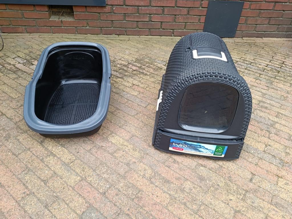 3 kattenbakken, Ophalen