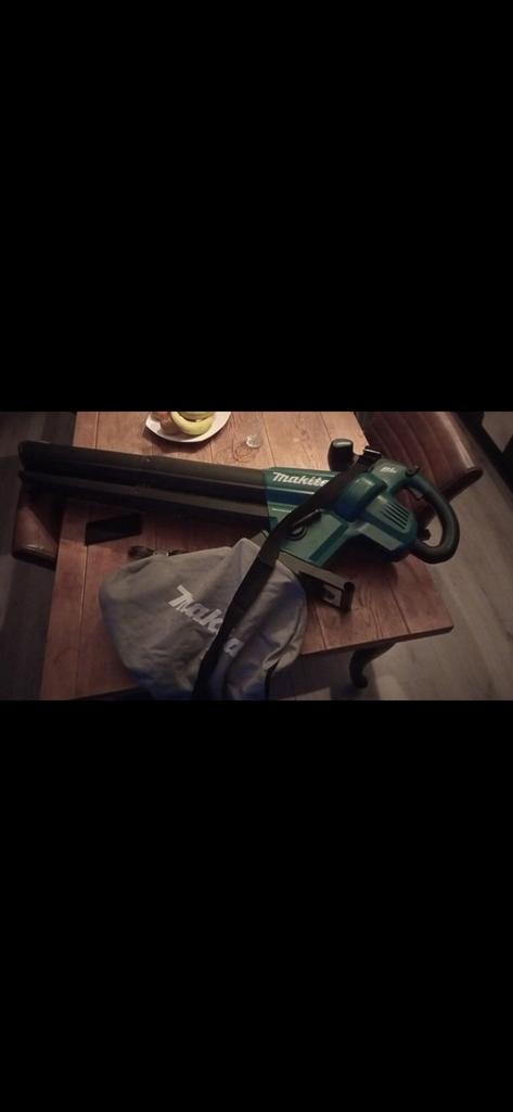 Makita bladblazer met opvangzak van Makita (MET ACCU), Ophalen of Verzenden, Zo goed als nieuw, 1200 watt of meer