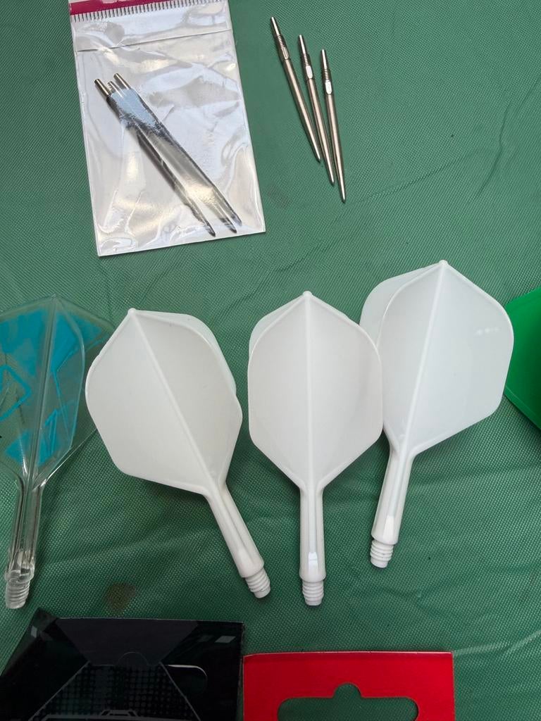 Diverse dartartikelen: flights, shafts en punten, Ophalen of Verzenden, Nieuw, Overige typen