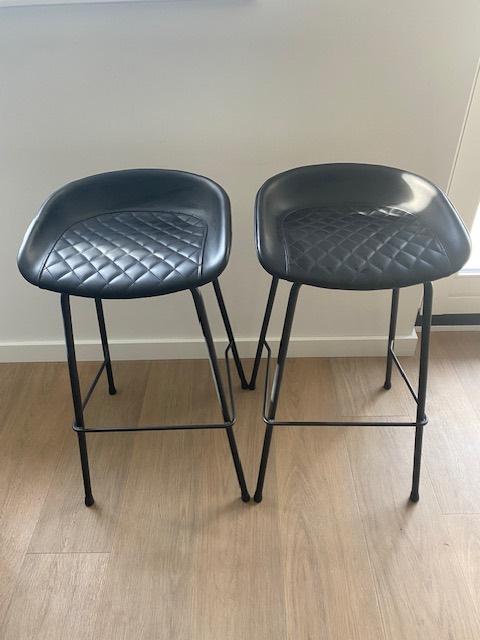 barkruk, 2 krukken, Ophalen, Zo goed als nieuw, 60 tot 90 cm