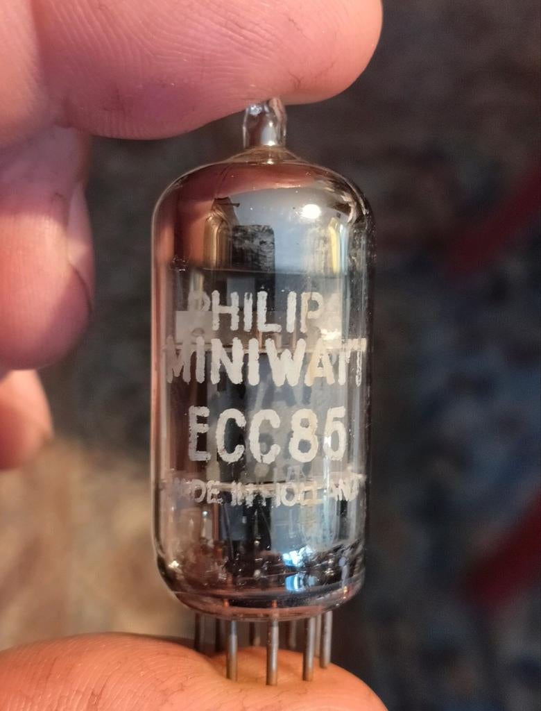 Philips Miniwatt ECC85 buis, getest op AVO 160, Ophalen of Verzenden