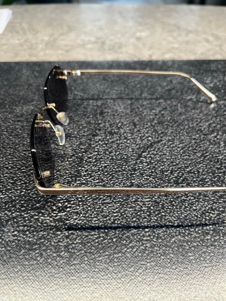Astos Zonnebril Diamond Cut Black| Met koker, Overige merken, Zonnebril, Zwart, Ophalen of Verzenden