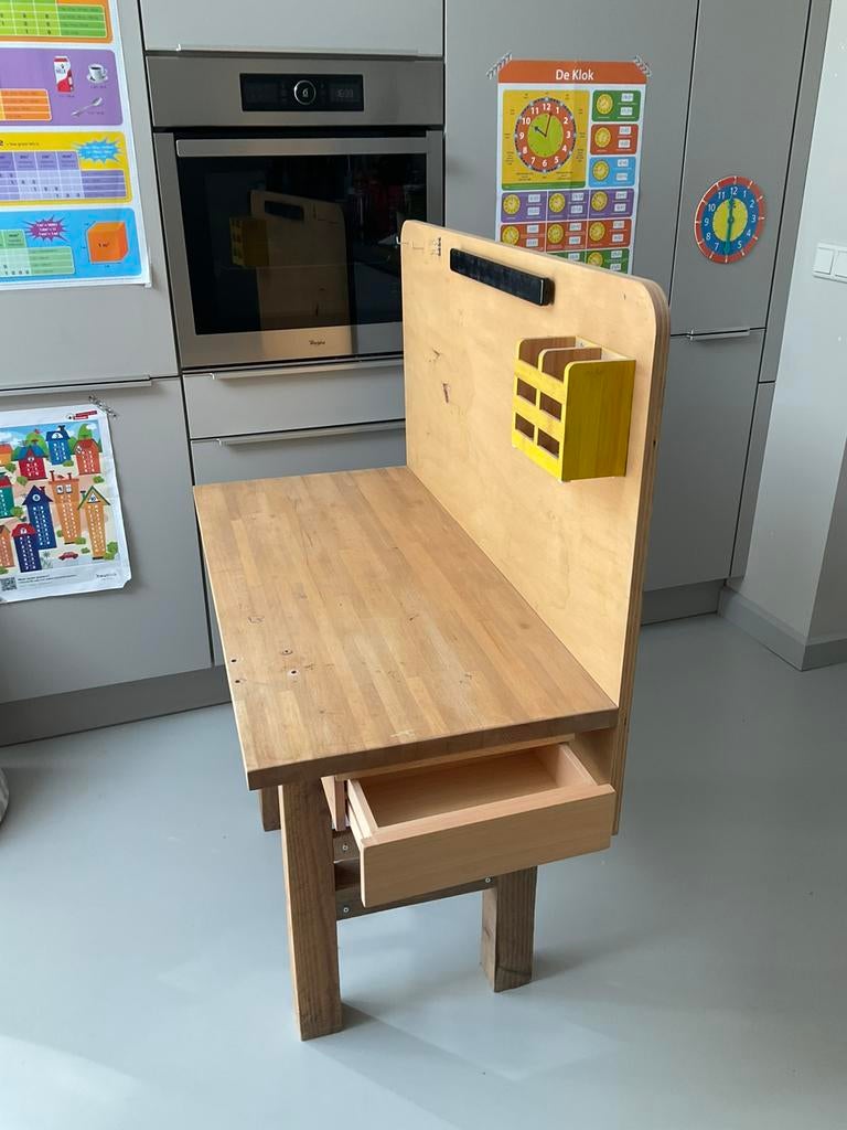 werkbank kinderen, Kinderen en Baby's, Speelgoed | Speeltafels, Ophalen, Zo goed als nieuw