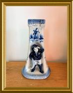 Delft vaasje klederdracht: schipper, molen, Ophalen of Verzenden