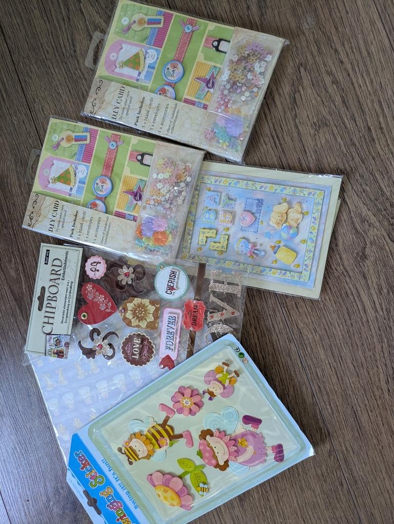 pakket knutsel benodigdheden, Hobby en Vrije tijd, Knutselen, Zelfklevend, Nieuw, Meerkleurig, Ophalen of Verzenden