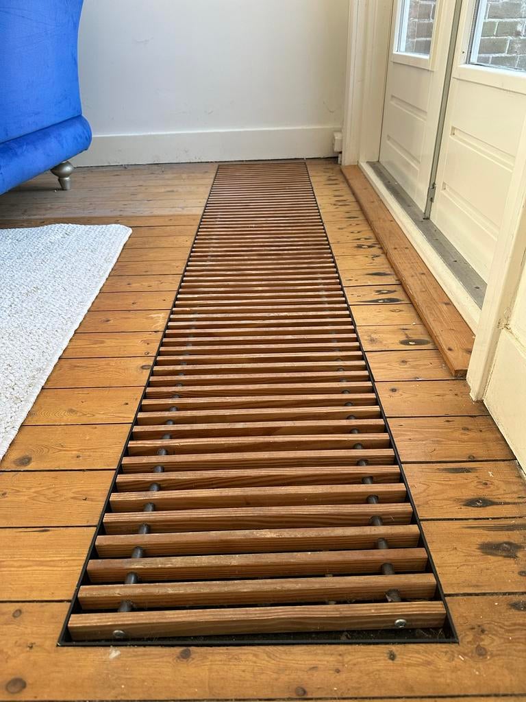 Convectorput met radiator, met eikenhouten rooster, Doe-het-zelf en Verbouw, Verwarming en Radiatoren, Ophalen, 30 tot 80 cm, Gebruikt