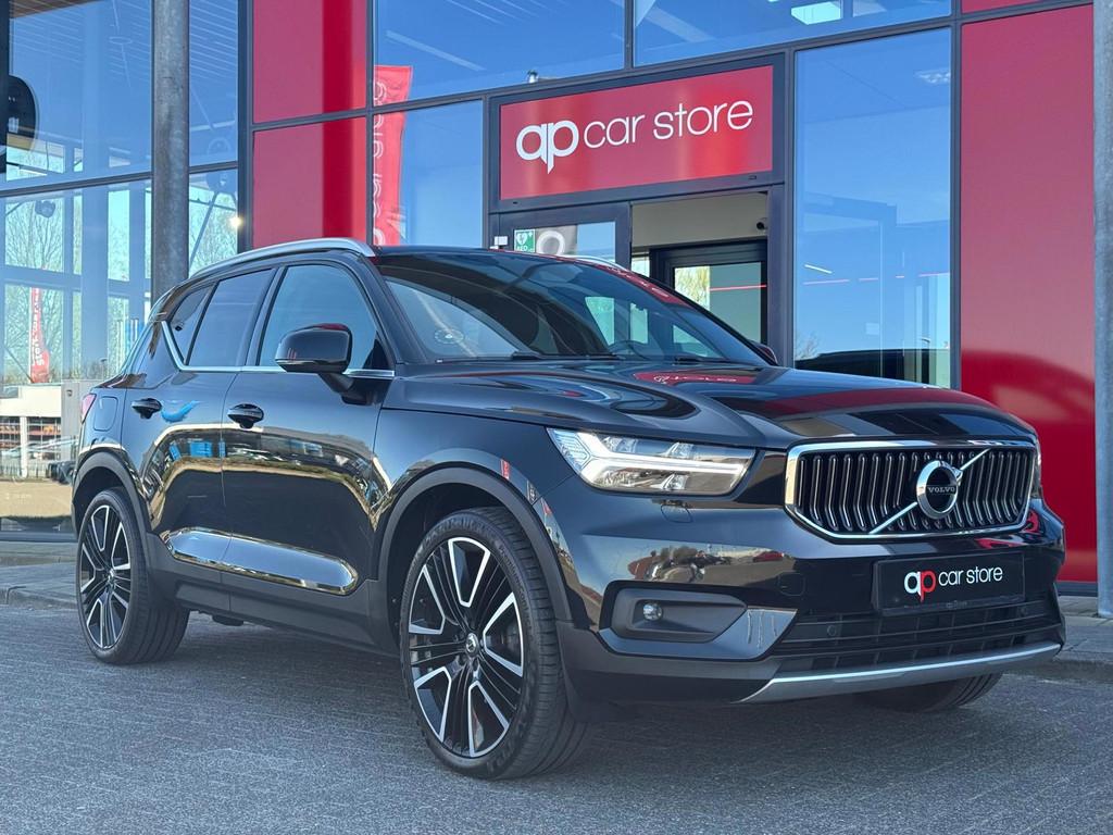 Volvo XC40 2.0 D4 AWD R-Design Facelift | Camera | Leder | S, Auto's, Volvo, Automaat, Gebruikt, 1969 cc, Zwart