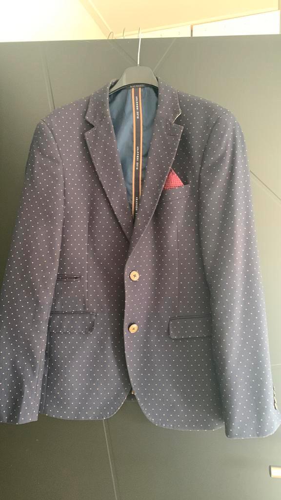 Colbert als nieuw 50 L van blue industry donker  blauw, Kleding | Heren, Kostuums en Colberts, Zo goed als nieuw, Maat 52/54 (L)